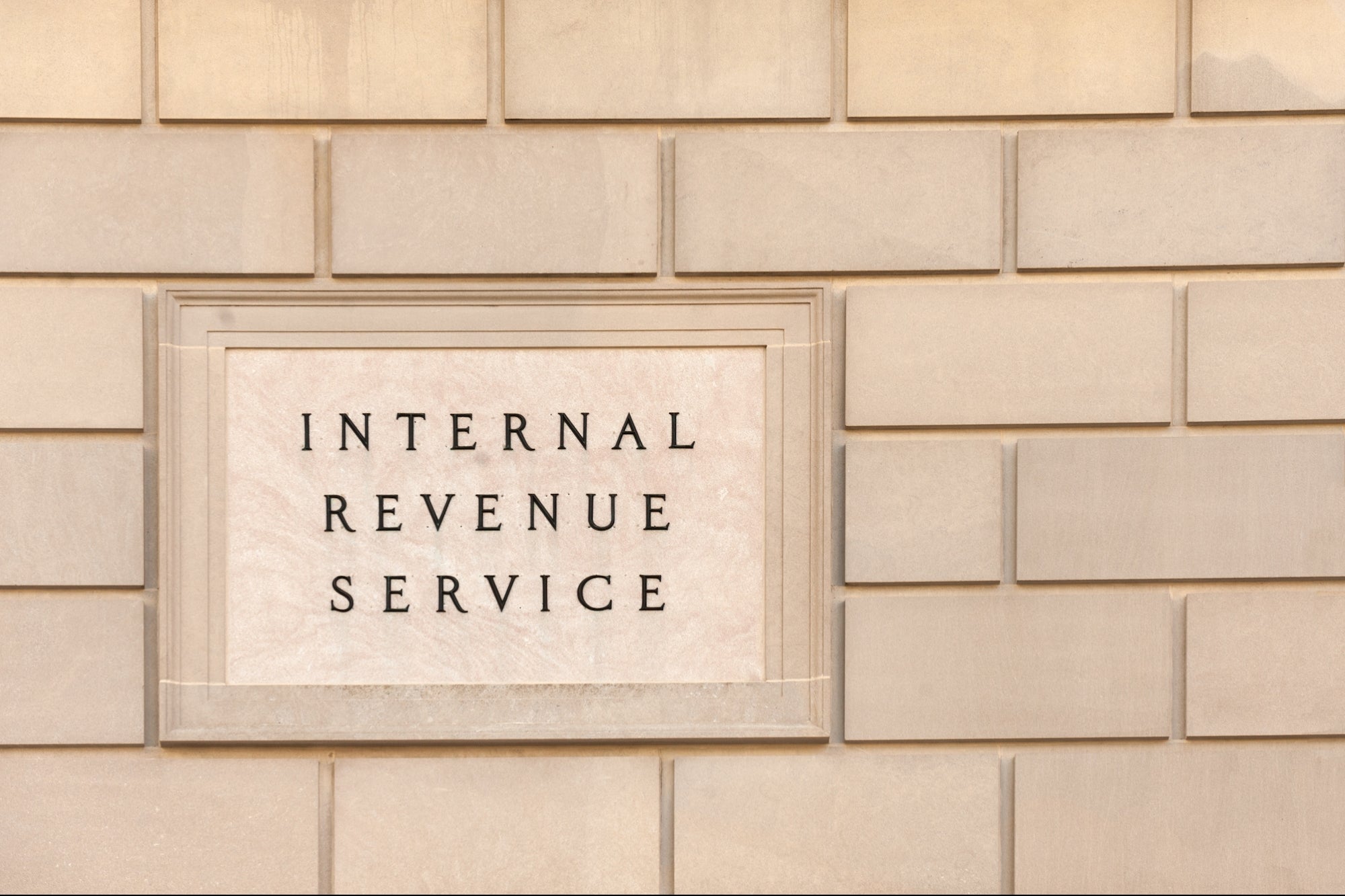 IRS Uses AI to Fight Tax Evasion, Millionaires Dodging Taxes